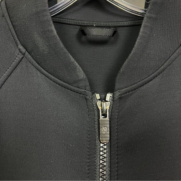 Lululemon | Embrace The Space Jacket Size  8 - Picture 9 of 10